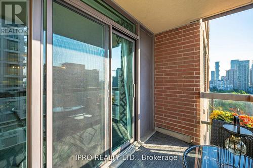 2212 - 156 Enfield Place N, Mississauga, ON - Outdoor With Balcony With Exterior