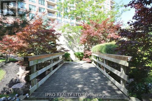 2212 - 156 Enfield Place N, Mississauga, ON - Outdoor