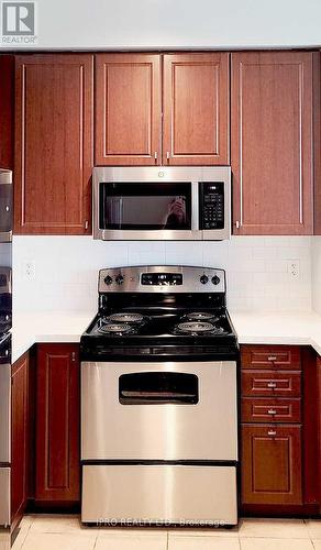 2501 - 220 Burnhamthorpe Road, Mississauga, ON - Indoor Photo Showing Kitchen