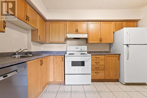 506 - 454 Centre Street S, Oshawa, ON - Indoor Photo Showing Kitchen With Double Sink