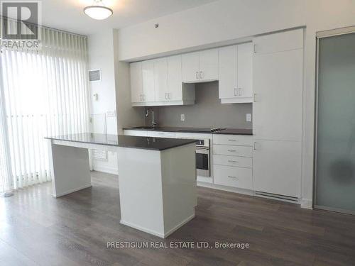 1702 - 426 University Avenue, Toronto, ON - Indoor Photo Showing Kitchen