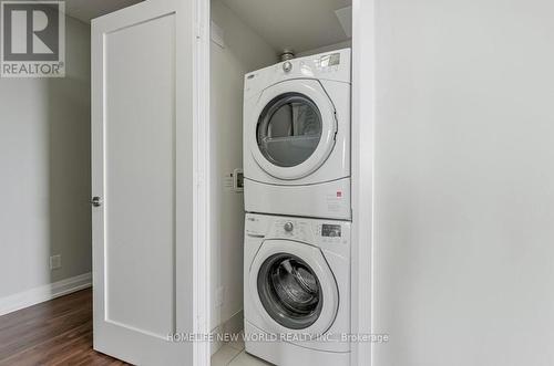 3317 - 5 Sheppard Avenue E, Toronto, ON - Indoor Photo Showing Laundry Room