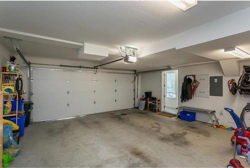 17 8508 204 Street, Langley, BC - Indoor Photo Showing Garage