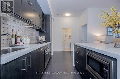 3609 - 65 St Mary Street, Toronto, ON - Indoor Photo Showing Kitchen