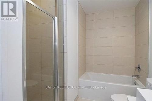 3609 - 65 St Mary Street, Toronto, ON - Indoor Photo Showing Bathroom