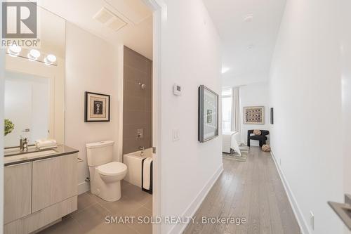 1903 - 609 Avenue Road, Toronto, ON - Indoor Photo Showing Bathroom