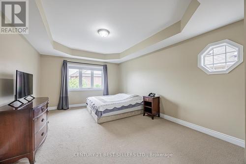 36 Hampton Springs Drive E, Brampton, ON - Indoor Photo Showing Bedroom