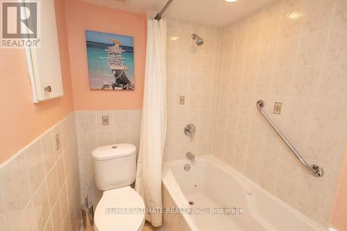 816 Eaglemount Crescent, Mississauga, ON - Indoor Photo Showing Bathroom