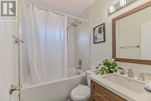 3331 Etude Drive, Mississauga, ON - Indoor Photo Showing Bathroom
