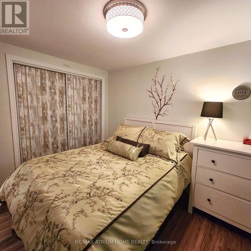 825 Southview Drive, Otonabee-South Monaghan, ON - Indoor Photo Showing Bedroom