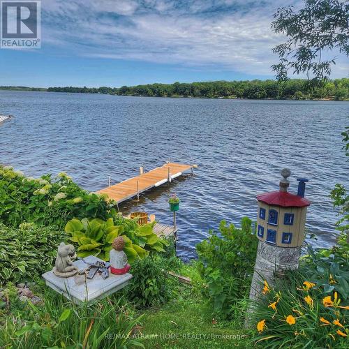 825 Southview Drive, Otonabee-South Monaghan, ON - Outdoor With Body Of Water With View