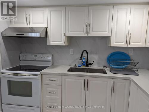 Lower - 13 Rockport Crescent, Richmond Hill, ON - Indoor Photo Showing Kitchen