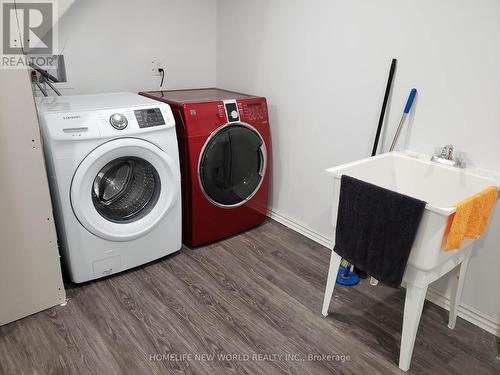 Lower - 13 Rockport Crescent, Richmond Hill, ON - Indoor Photo Showing Laundry Room