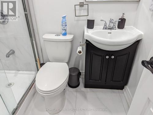 Lower - 13 Rockport Crescent, Richmond Hill, ON - Indoor Photo Showing Bathroom