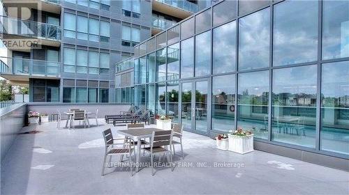 711B - 9090 Yonge Street, Richmond Hill, ON - Outdoor With Balcony