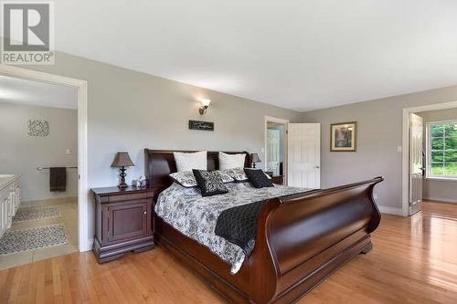 1367 Hallecks Road E, Brockville, ON - Indoor Photo Showing Bedroom