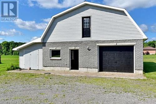 1367 Hallecks Road E, Brockville, ON - Outdoor With Exterior