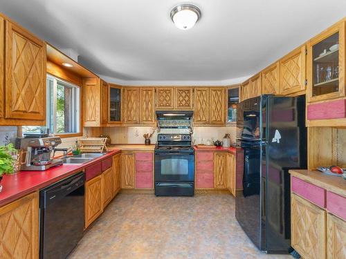 Kitchen - 4053 Route 344, Saint-Placide, QC - Indoor Photo Showing Kitchen With Double Sink