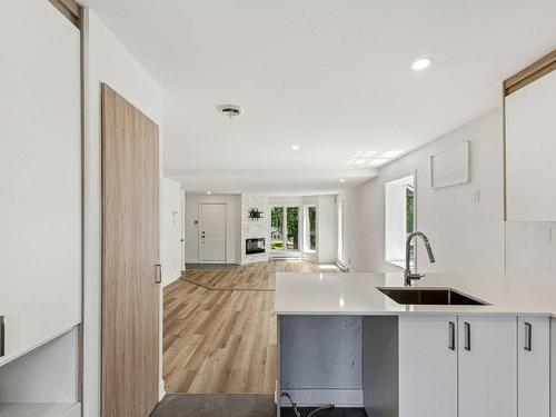 Cuisine - 68 Rue Félix-Antoine-Savard, Blainville, QC - Indoor Photo Showing Kitchen With Upgraded Kitchen