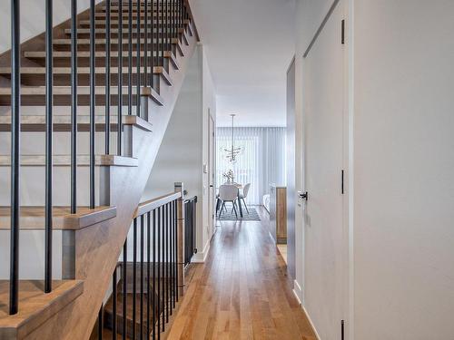 Escalier - 48 Place Boulay, Saint-Basile-Le-Grand, QC 