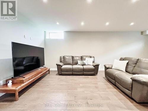 80 Portage Avenue, Richmond Hill, ON - Indoor Photo Showing Basement