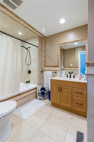 2379 Sovereign Street, Oakville, ON - Indoor Photo Showing Bathroom