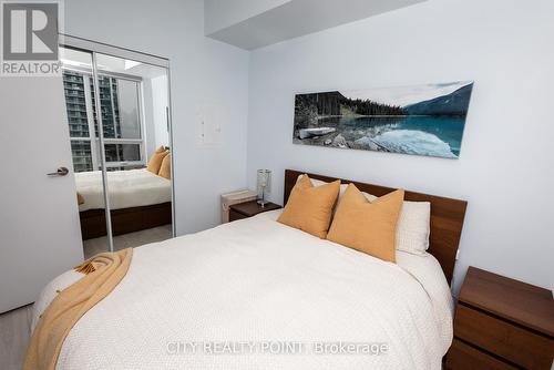 4105 - 2200 Lake Shore Boulevard W, Toronto, ON - Indoor Photo Showing Bedroom