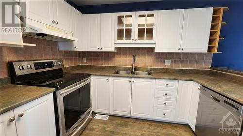 26 Cambray Lane, Ottawa, ON - Indoor Photo Showing Kitchen With Double Sink