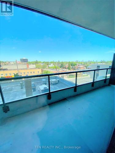 320 - 1603 Eglinton Avenue W, Toronto, ON -  With View