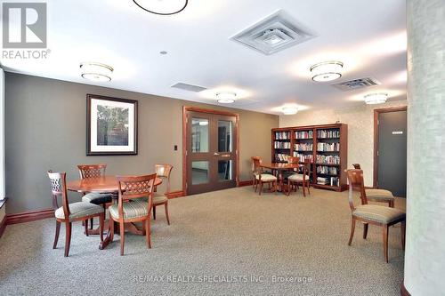 101 - 2565 Erin Centre Boulevard, Mississauga, ON - Indoor Photo Showing Dining Room