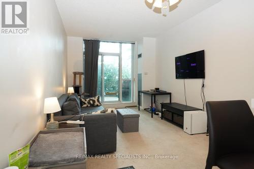 101 - 2565 Erin Centre Boulevard, Mississauga, ON - Indoor