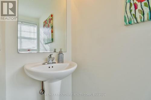 3167 Stornoway Circle, Oakville, ON - Indoor Photo Showing Bathroom