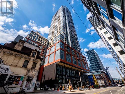 518 - 108 Peter Street, Toronto, ON - Outdoor