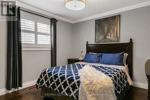 77 Morningview Trail, Toronto, ON - Indoor Photo Showing Bedroom