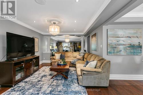 77 Morningview Trail, Toronto, ON - Indoor Photo Showing Living Room