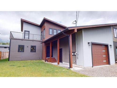 1221 Mcleod Avenue, Fernie, BC - Outdoor