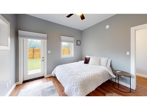1221 Mcleod Avenue, Fernie, BC - Indoor Photo Showing Bedroom