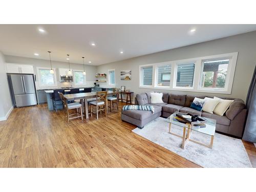 1221 Mcleod Avenue, Fernie, BC - Indoor Photo Showing Living Room