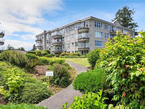 306-9 Adams Rd, Campbell River, BC - Outdoor With Balcony