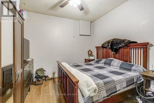 94 Steven Street, Hamilton, ON - Indoor Photo Showing Bedroom