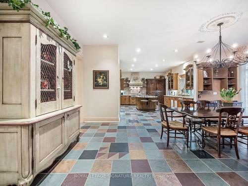 51 Renaissance Crt, Vaughan, ON - Indoor Photo Showing Dining Room