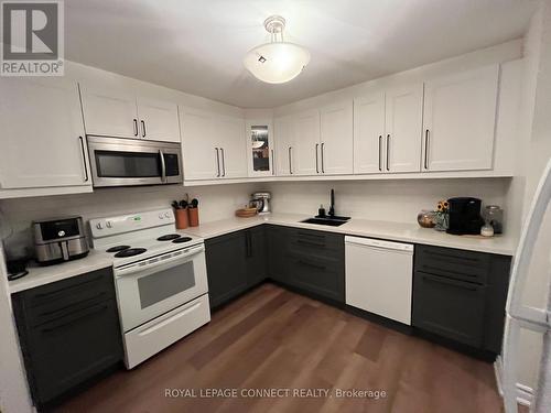 8 - 1008 Falgarwood Drive, Oakville, ON - Indoor Photo Showing Kitchen