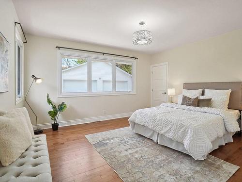 Master bedroom - 6 Rue Apple Hill, Baie-D'Urfé, QC - Indoor Photo Showing Bedroom