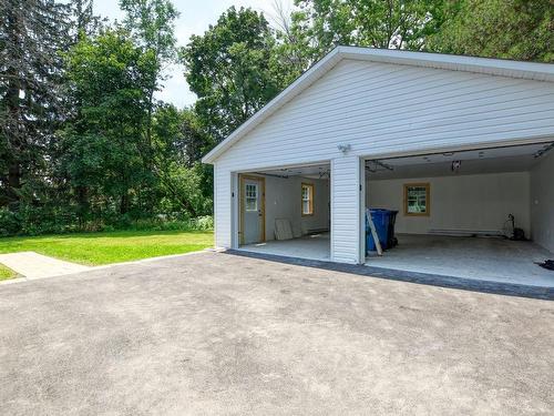 Garage - 6 Rue Apple Hill, Baie-D'Urfé, QC - Outdoor With Exterior