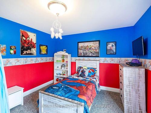 4 Suter Dr, Kawartha Lakes, ON - Indoor Photo Showing Bedroom