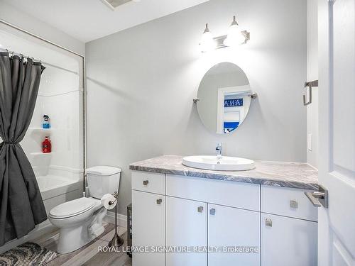 4 Suter Dr, Kawartha Lakes, ON - Indoor Photo Showing Bathroom