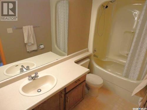 104 2160 Cornwall Street, Regina, SK - Indoor Photo Showing Bathroom