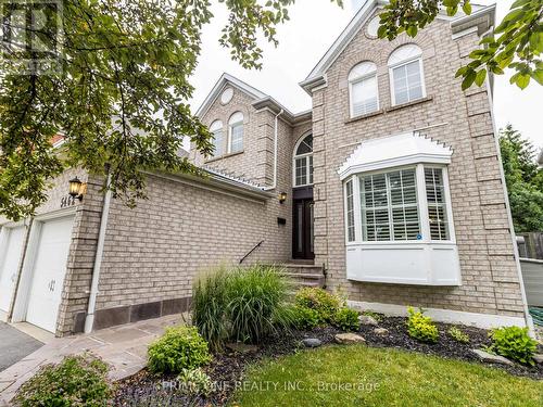 5462 Quartermain Crescent, Mississauga, ON - Outdoor With Facade