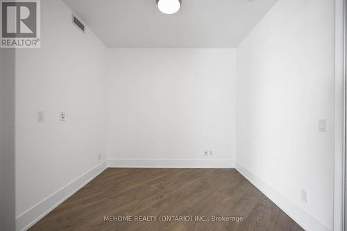 621 - 1 Edgewater Drive, Toronto, ON - Indoor Photo Showing Other Room
