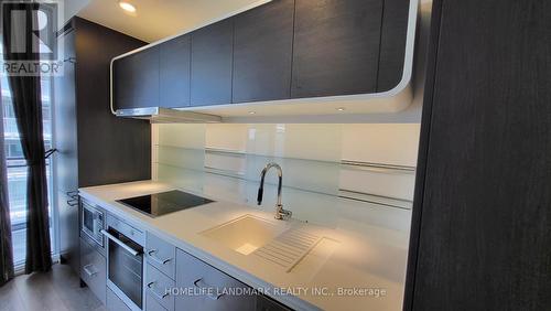 3503 - 45 Charles Street E, Toronto, ON - Indoor Photo Showing Kitchen